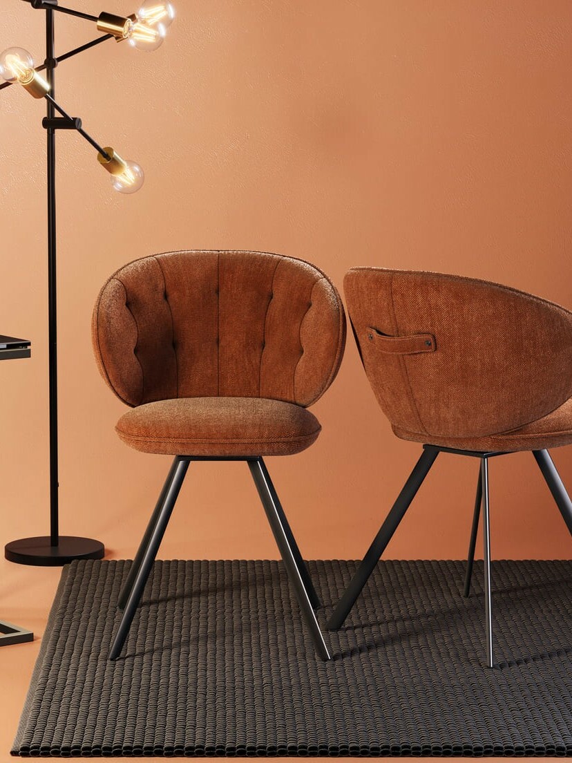 chaise terracotta avec lumiere et table basse